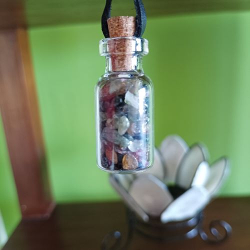 Colgante protector y reductor de transmisiones electromagnéticas. Feng shui piedras